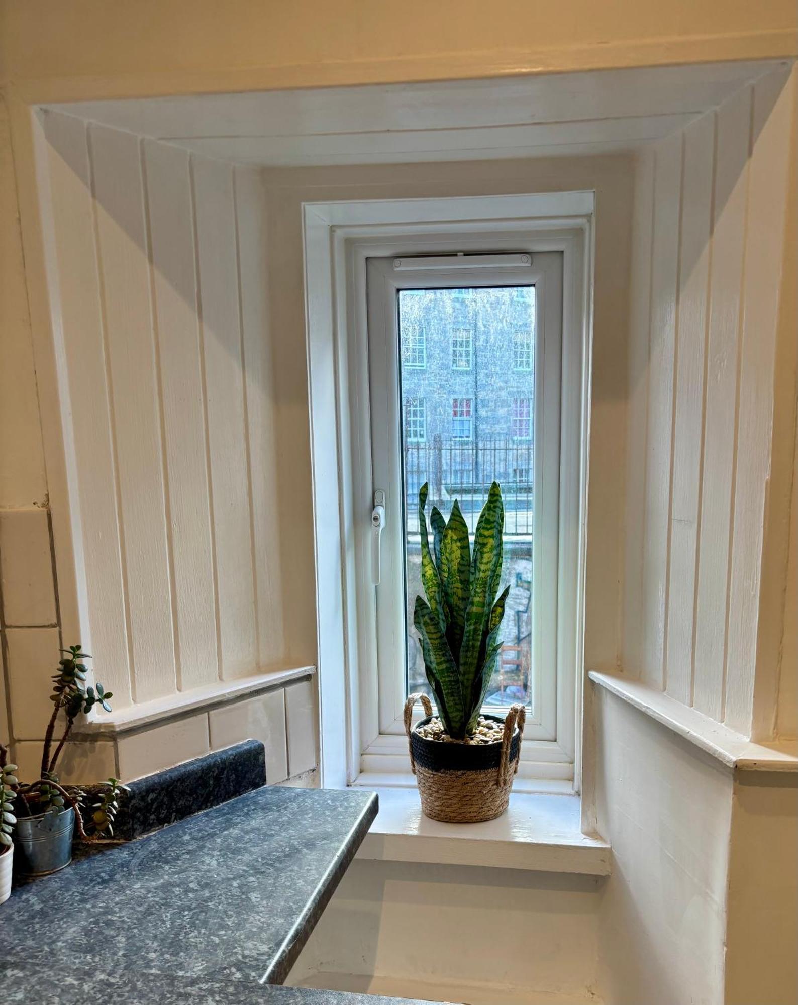 Bread Street, Central And Spacious One Bed Flat 爱丁堡 外观 照片